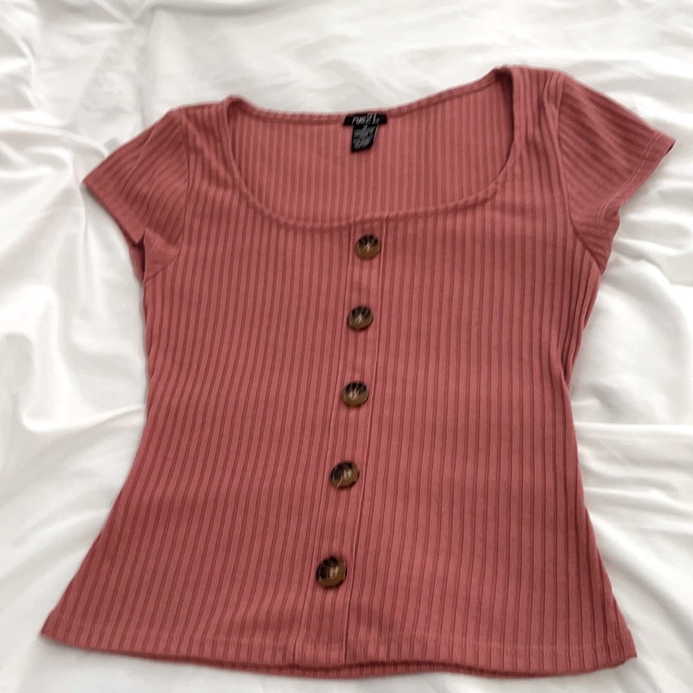 rue 21 pink crop top with buttons
